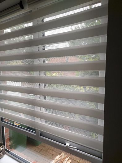Zebra Blind / White