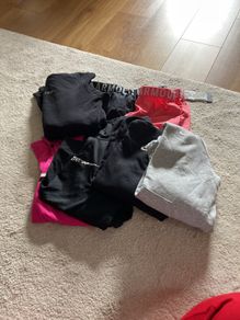Ladies sports tops and shorts