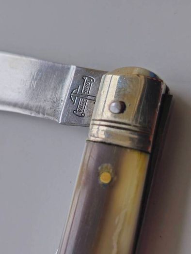 Antique 1930s Victoria Victorinox Swiss Army Knife Farmers Knife with Buffalo Horn handle Rare Collectable