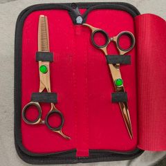 Barber scissor set