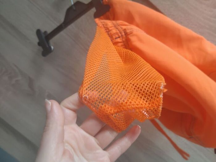 8/9 years old orange shorts