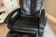 Alpha Techno AT-599i Luxury Massage Chair  Black