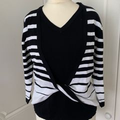 B&W Top BNWT, size 12, less than half price