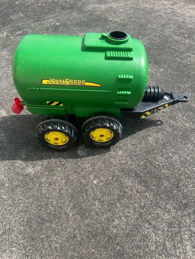 John Deere Water Tanker