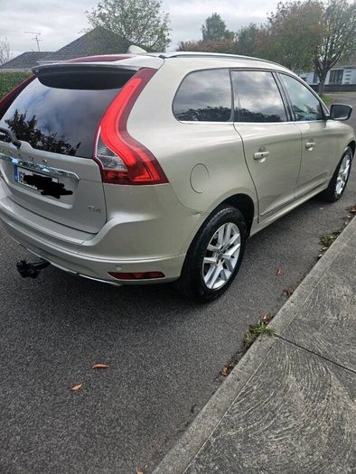 162 Volvo XC60 SE D4 Auto