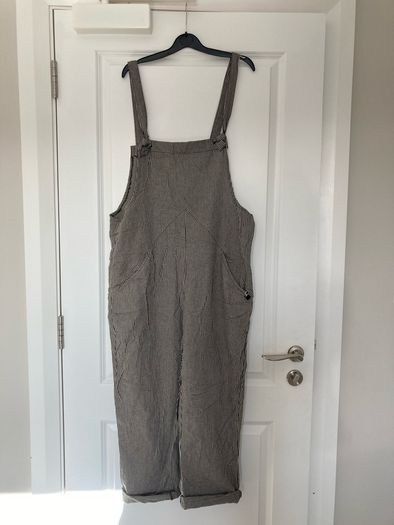Pitagora limited edition houndstooth unisex dungarees.