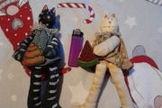 Sitting cat ornaments