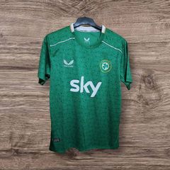 Rep Of Ireland Jersey ,size : M ,  XL
