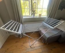 electric clothes dryer