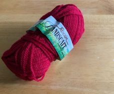 Robin Landscape Chunky wool. 6X50g balls. Red.