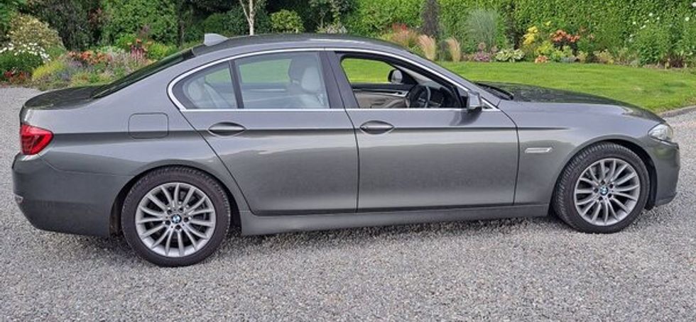 BMW 520d Lux Saloon