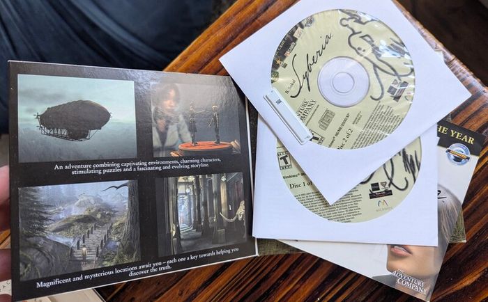 old pc Games collection monkey island, Indiana jones , day of the tentacle etc.
