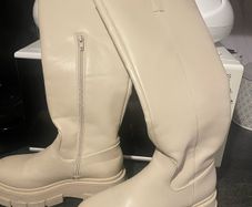 size 4 boots