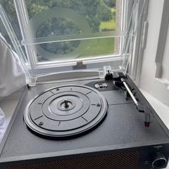 vinyl player