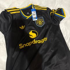 Man United third kit black 25/26