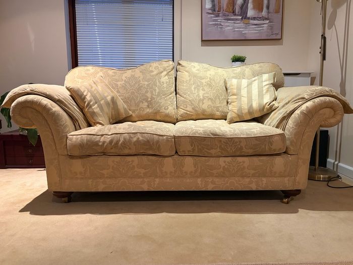 2 Seat Sofa x2