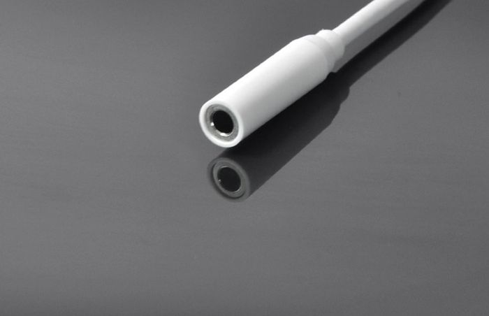 USB Type C to Audio 3.5 Jack AUX Adapter