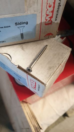 Stainless steels screws