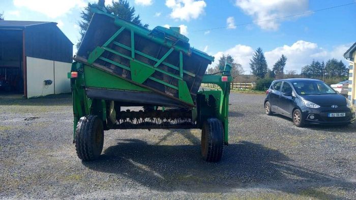 John deere mower 530