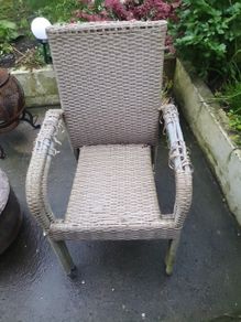 2 garden chairs frames