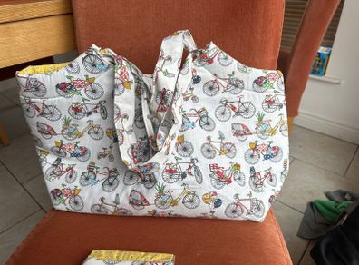 Handmade High-Quality Tote Bag with Matching Pouch NEW
