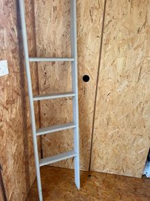 bunkbed ladder