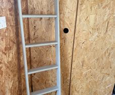 bunkbed ladder