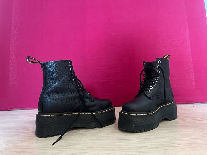 Dr. Martens
