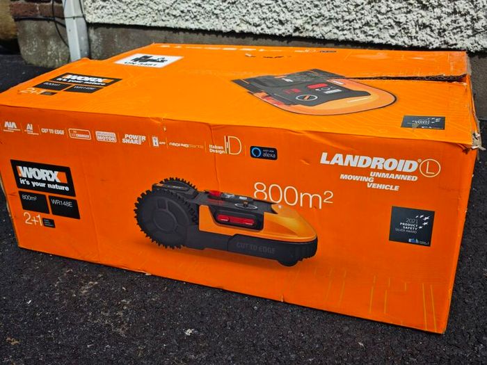Worx Landroid L800 WR148E Robot Lawnmower / 800m / Complete Kit