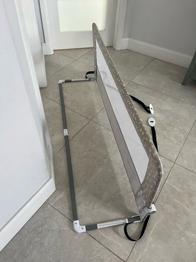 Foldable Bed rail