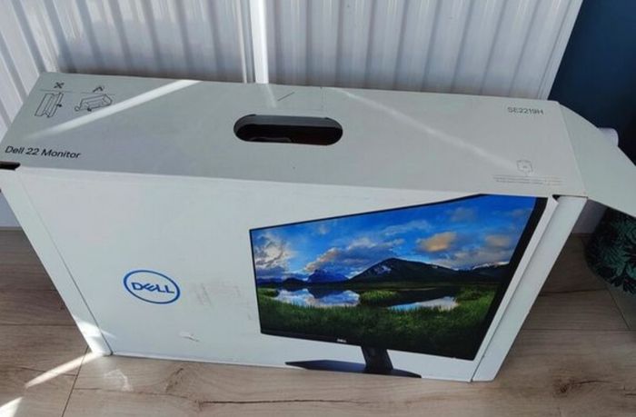 Dell SE2219H 21.5 Inch Full HD (1920 x 1080) Monitor, 60 Hz, IPS, 5 ms, Thin Bezel, HDMI, VGA