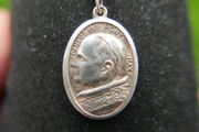 Vintage Sterling Silver 925 Pope Paul VI Holy Medal  Necklace - Religious Christian Silver Gift Pendant for Men and Women - Catholic Gift 6,8g length -18"