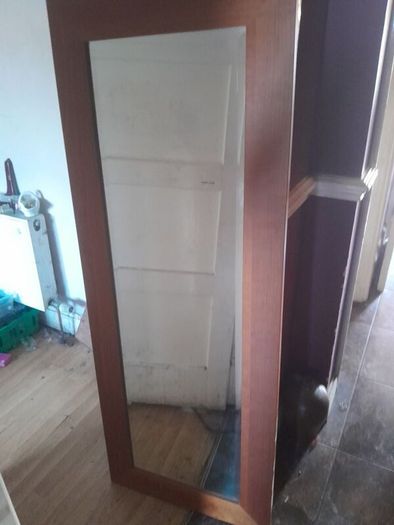 bevelled mirror