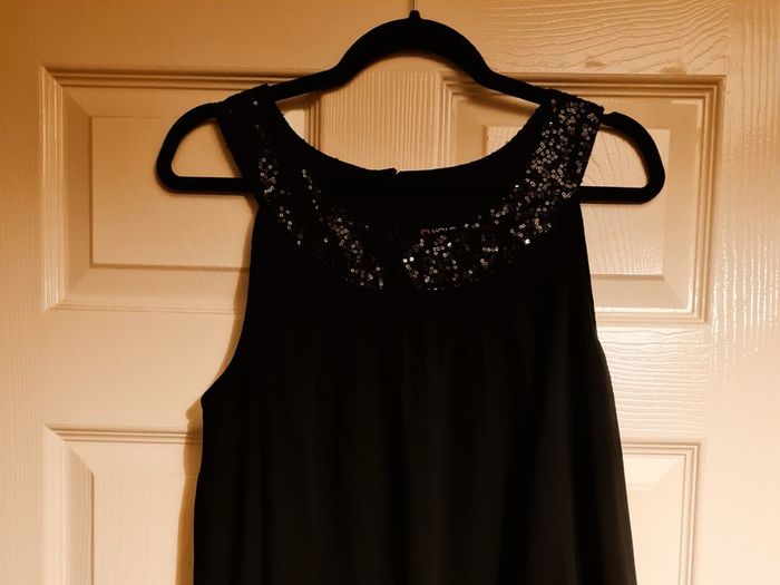 Yours Clothing Sequins Neck Top. Size 18. New