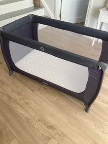 Travel cot