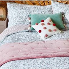 Carolyn Donnelly bedspread