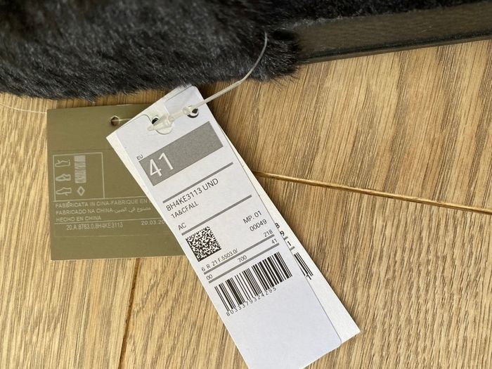 Benetton slippers women