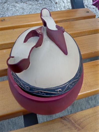 Lovely Oval Ceramic Treasure Box