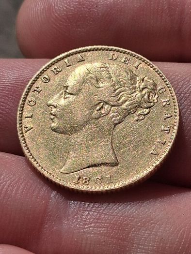1861 22k Gold Soverign