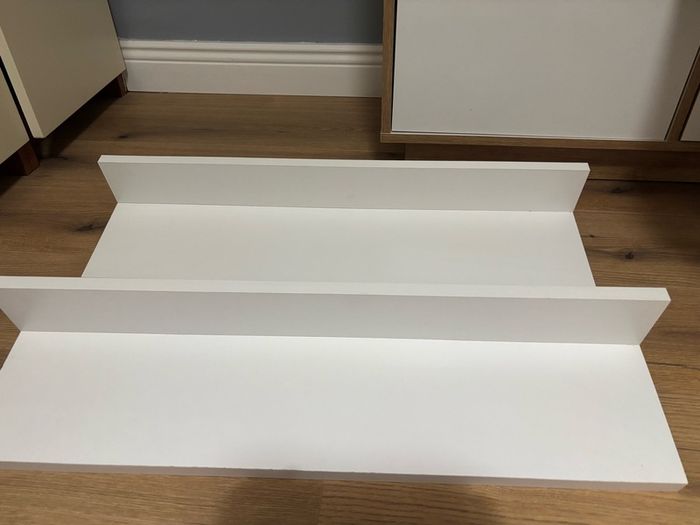 Wall shelf