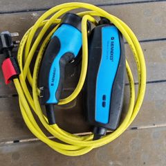 MENNEKES Volvo XC60 T8 Plug in Hybrid Charging Cable   3 Pin