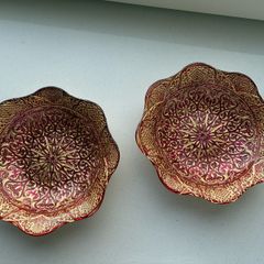 Glass, embossed Xmas bowls (set of 2)