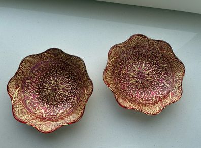 Glass, embossed Xmas bowls (set of 2)