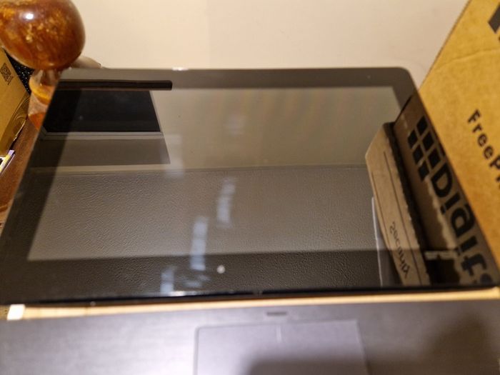 ASUS LaptopTablet CN9935, Windows 8, 2GB Ram 64GB HDD, Intel Atom CPU Z3740 1.33GHz in excellent condition