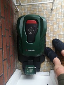 Robot lawnmower