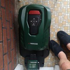 Robot lawnmower