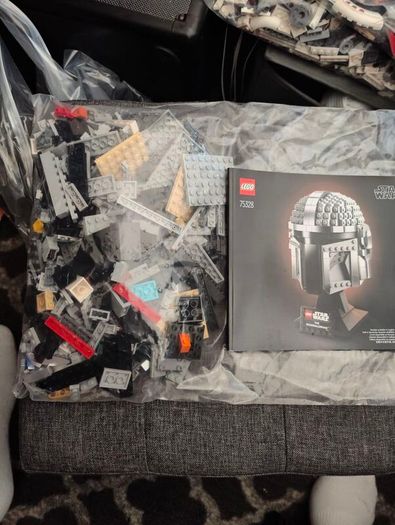 LEGO The Mandalorian Helmet
