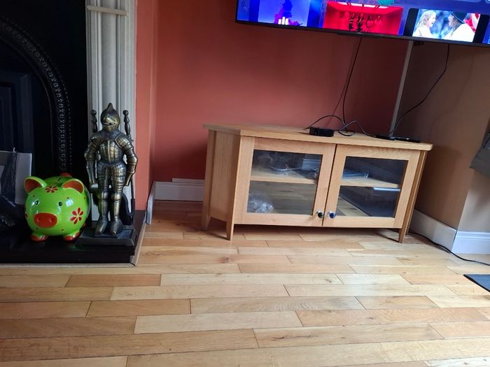 Tv stand