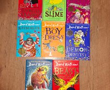 Bundle of 8 David Walliams books, excellent condition