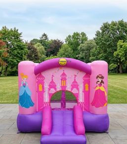 kids bouncy castle